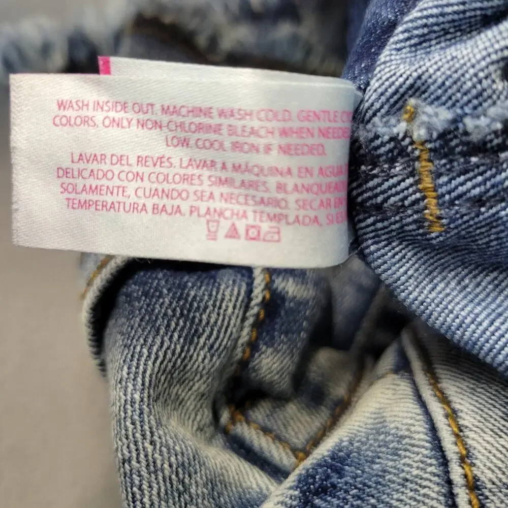 No Boundaries up sale